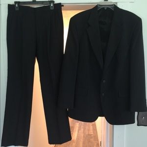 Men’s Barrington suit.